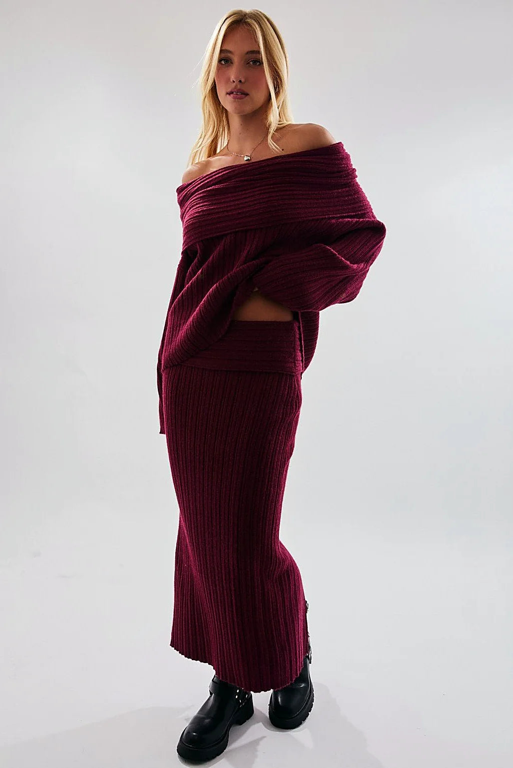 Full length view of the maxi skirt falling to the floor